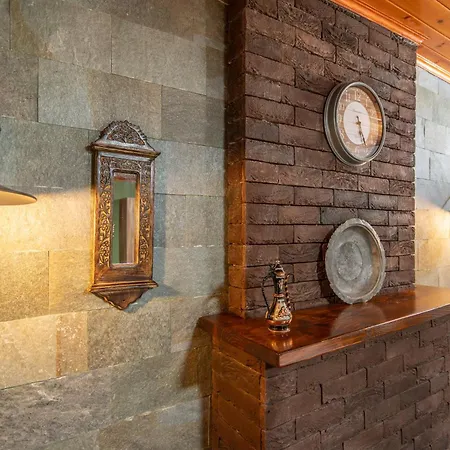 Keshtjella Xhabeqos Hotel