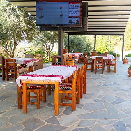 Hotel Keshtjella Xhabeqos Ljaknasi