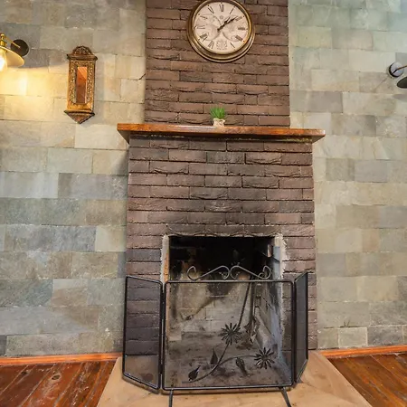 Hotel Keshtjella Xhabeqos