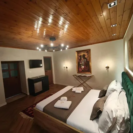 Keshtjella Xhabeqos Hotel Ljaknasi