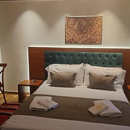 Keshtjella Xhabeqos Hotel 4*