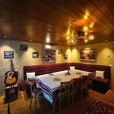 Hotel Keshtjella Xhabeqos 4*