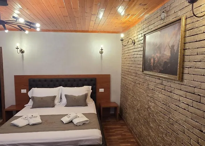 Keshtjella Xhabeqos Hotel Laknas