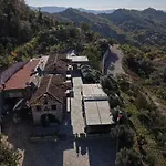 Hotel Keshtjella Xhabeqos 4*