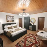 Keshtjella Xhabeqos Hotel Laknas