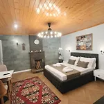 Keshtjella Xhabeqos 4* Laknas