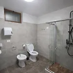 Keshtjella Xhabeqos Hotel 4*