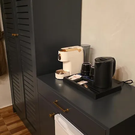 Keshtjella Xhabeqos Hotel 4*