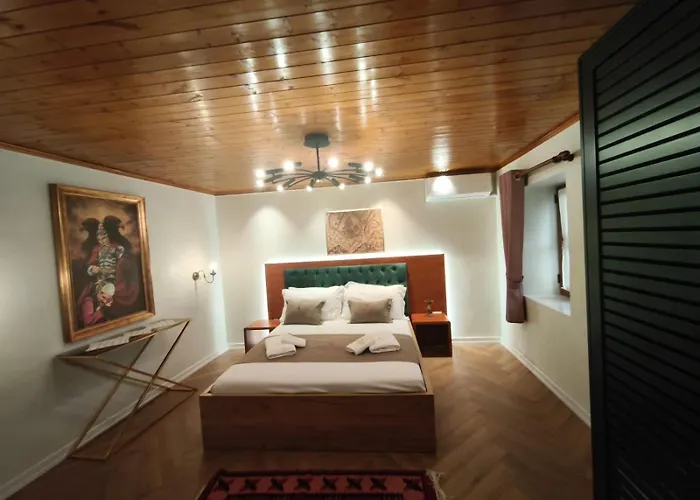 Keshtjella Xhabeqos 4* Ljaknasi