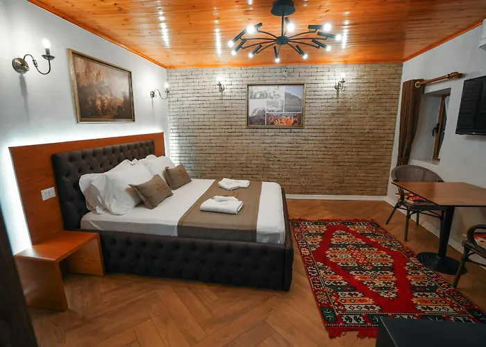 Keshtjella Xhabeqos 4* Ljaknasi